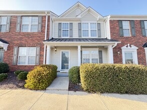 Building Photo - 226 Gr-Pd-51