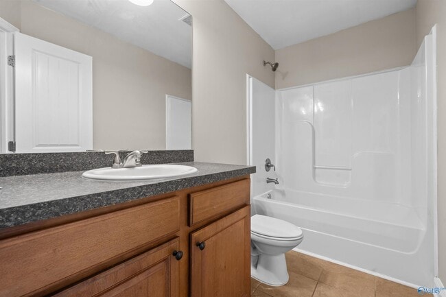 Building Photo - 161 Fields Pond Dr