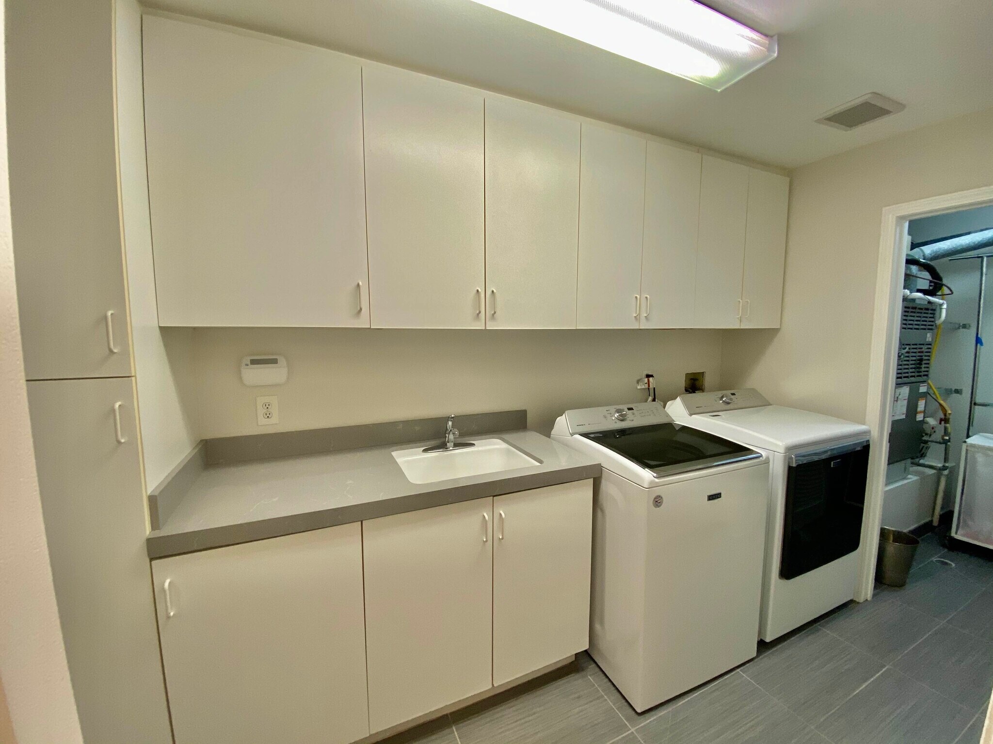 Building Photo - 6481 Zuma View Pl