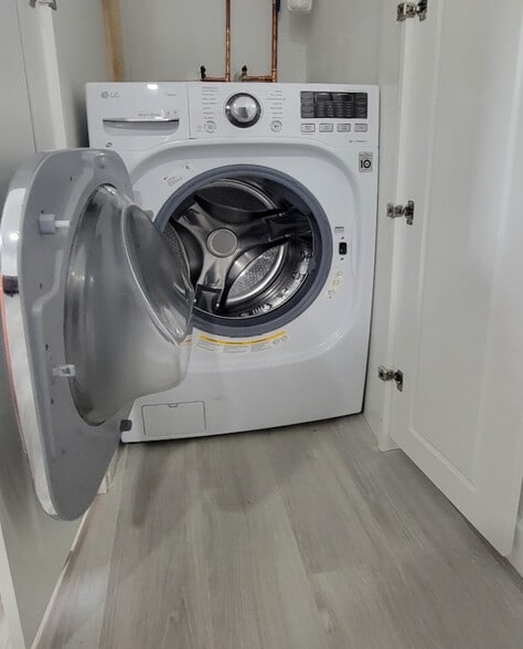 Washer and dryer - 2241 NE 38th St