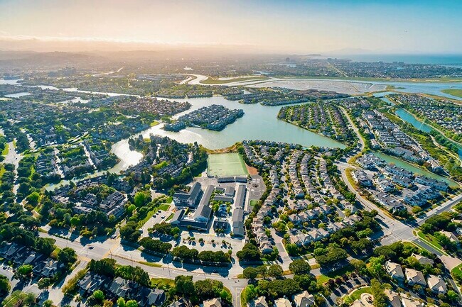 Building Photo - 1208 Admiralty Ln