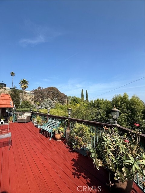 Building Photo - 2515 Crest View Dr