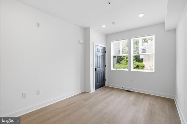 Building Photo - 2251 N 12th St
