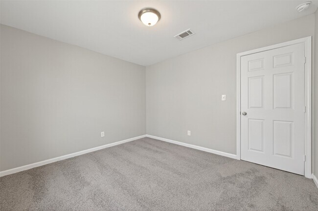 Building Photo - 7511 Dyer St