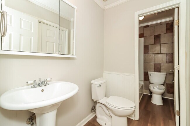 Building Photo - 5539 Hall Cir