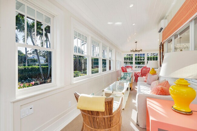 Building Photo - 357 Seabreeze Ave