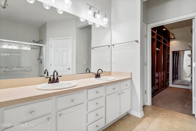 Building Photo - 11251 Campfield Dr