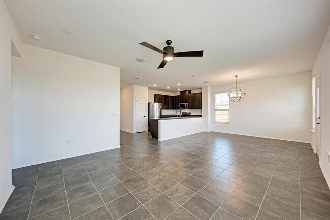 Building Photo - 18600 Golden Eagle Way