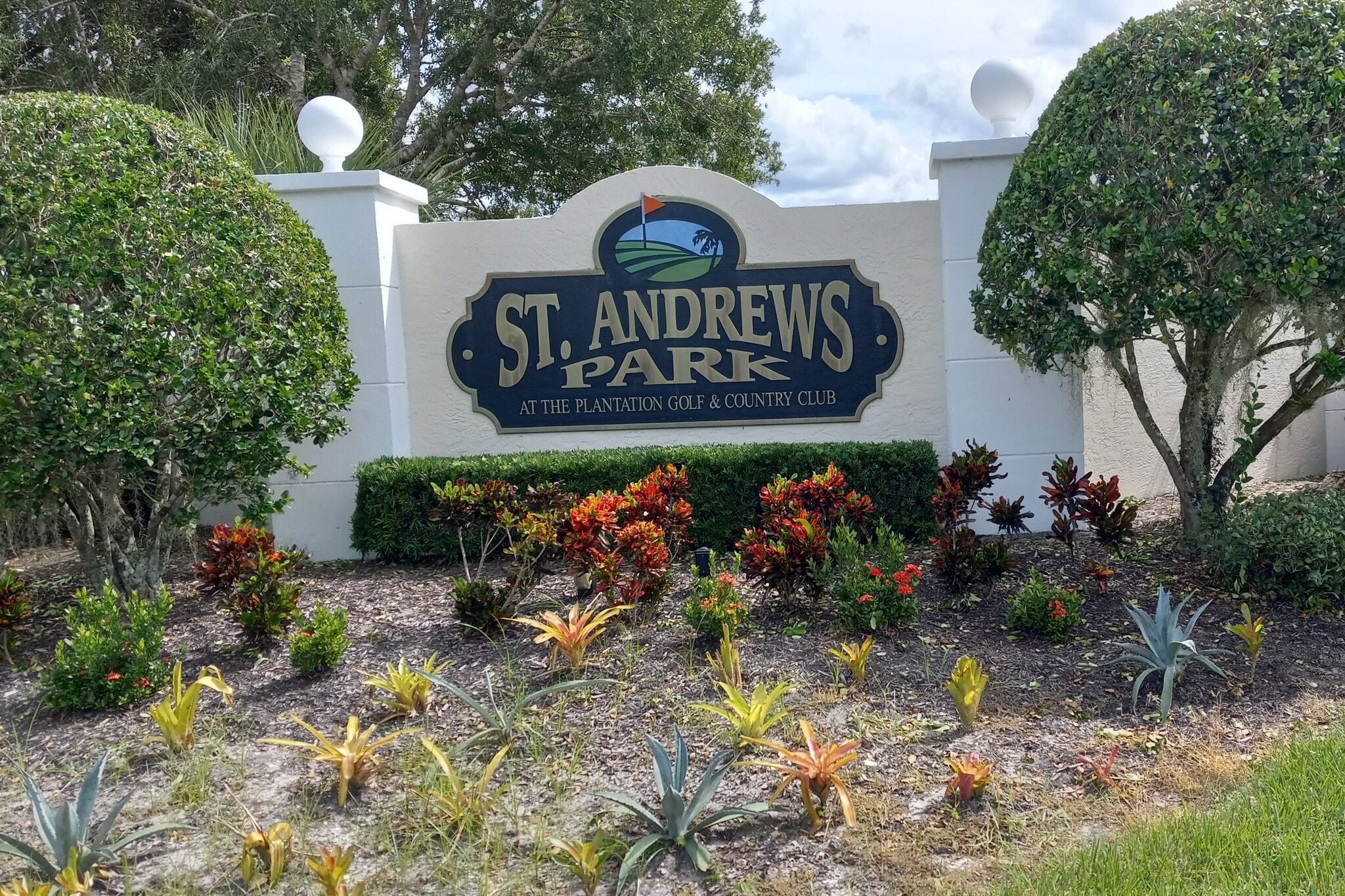 Exact Location - 821 Montrose Dr