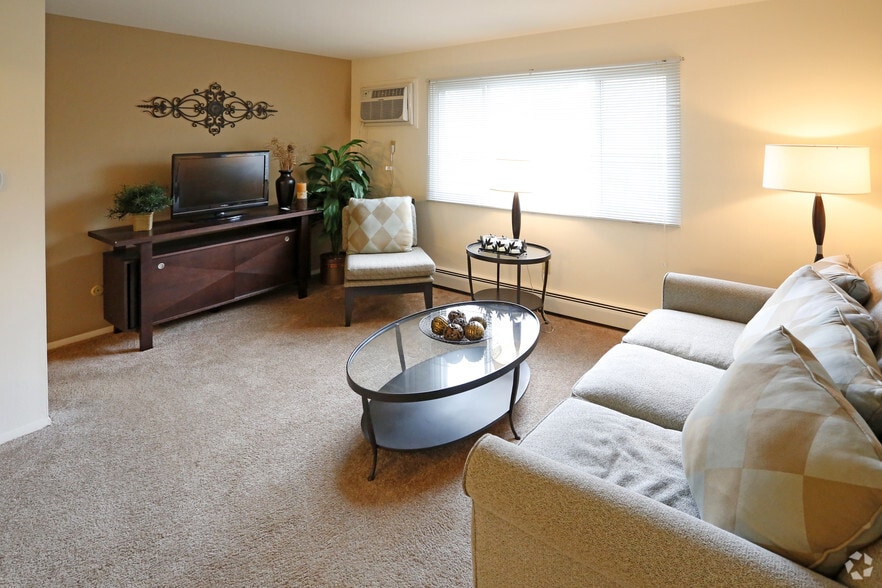 1BR,1BA,525SF - White Birch - The Birches Apartments