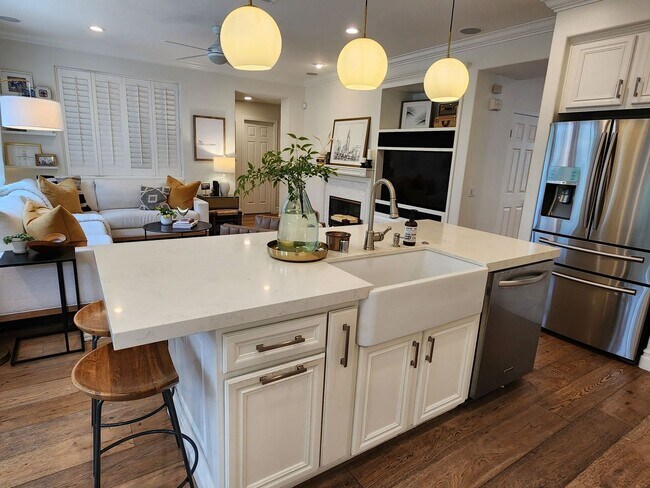 Building Photo - Highly Upgraged Ladera Ranch Home