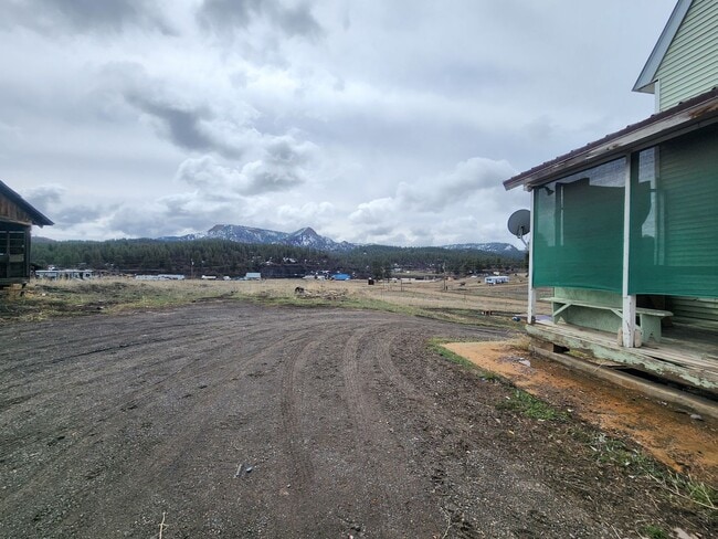 Building Photo - Rural House viewing Broken Off Mtn