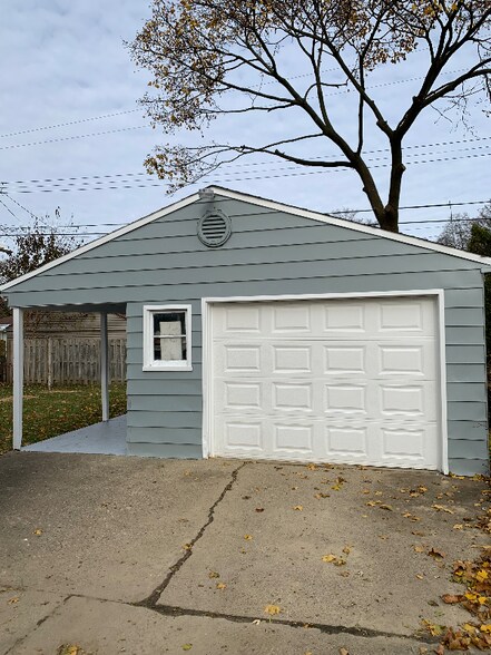 Building Photo - 3641 Providence St