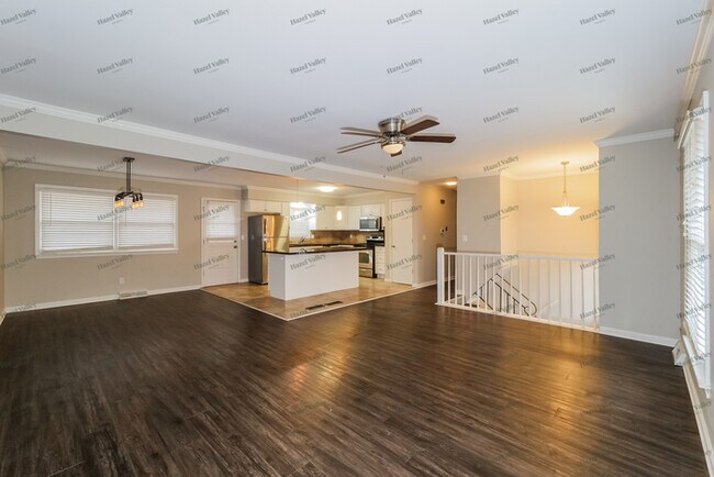 Building Photo - 11206 NW Rush Creek Cove