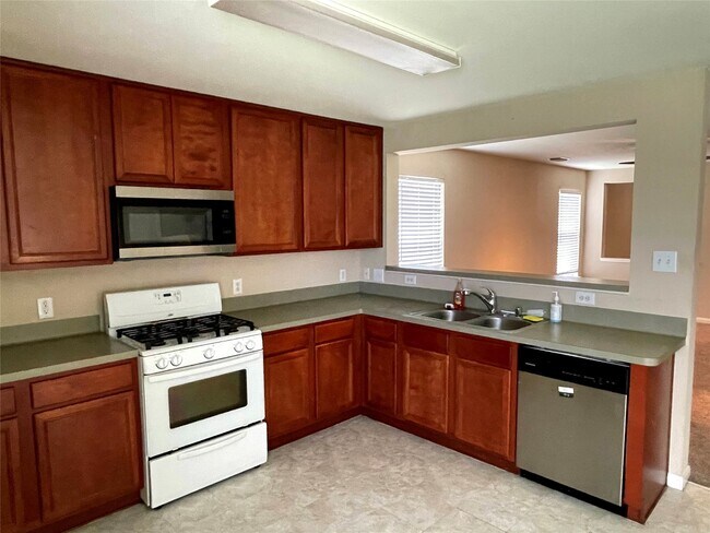 Building Photo - 29618 Evergreen Hills Dr