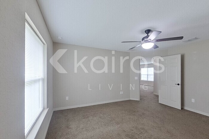 Building Photo - 13691 SW 43rd Cir