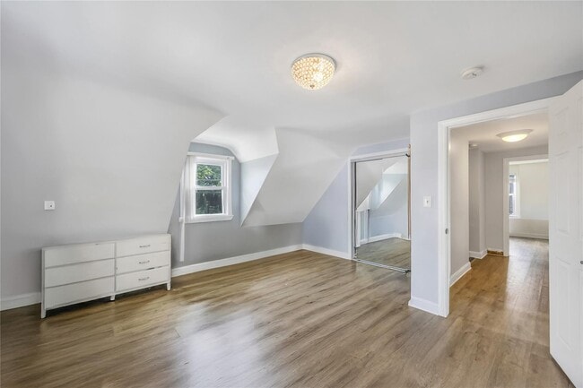 Building Photo - 933 Fenworth Blvd