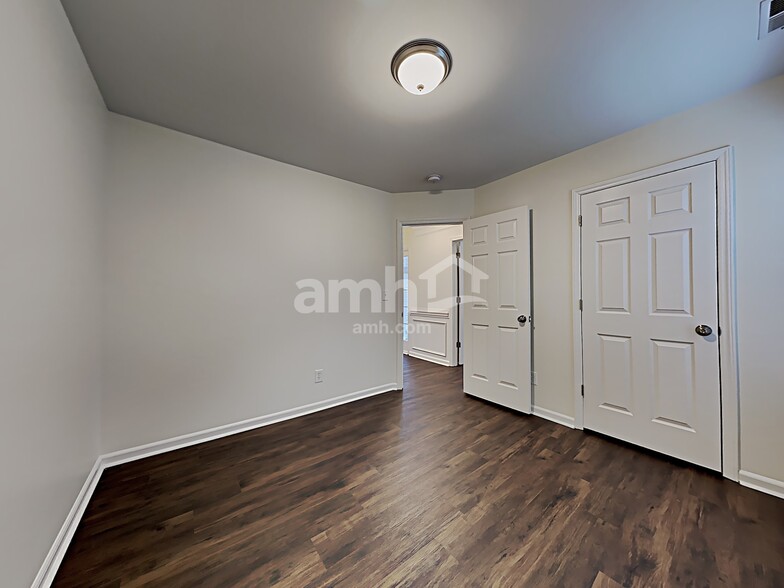 Building Photo - 7210 Quail Hunt Dr