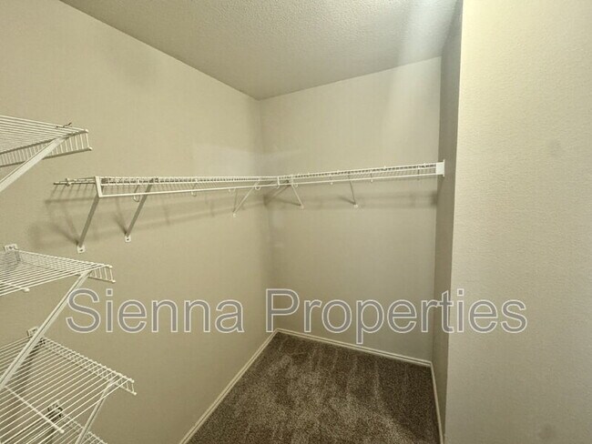 Building Photo - 11310 Jim Thorpe Ln
