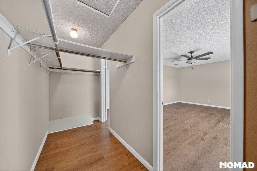 Building Photo - 4628 Michillinda Ln