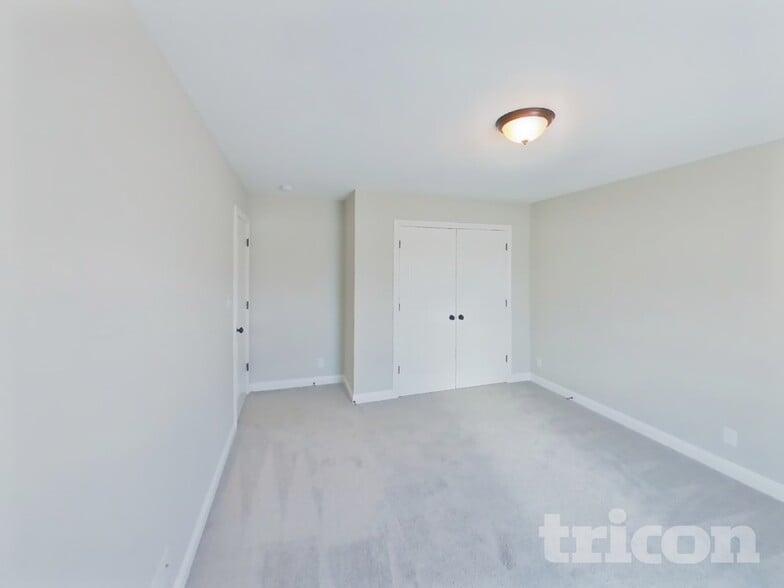 Building Photo - 317 Abeline Dr