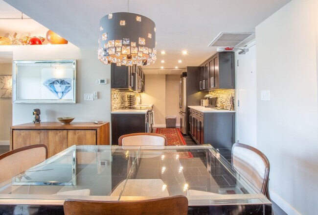 Building Photo - READY TO VIEW NOW! Gorgeous Downtown Phoen...