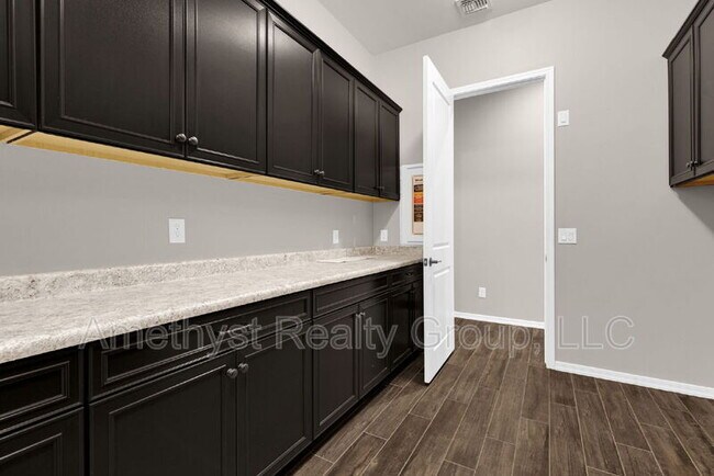 Building Photo - 5116 N 185th Ave