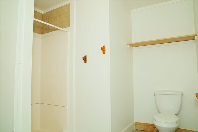 Building Photo - 1129 N Arcola St