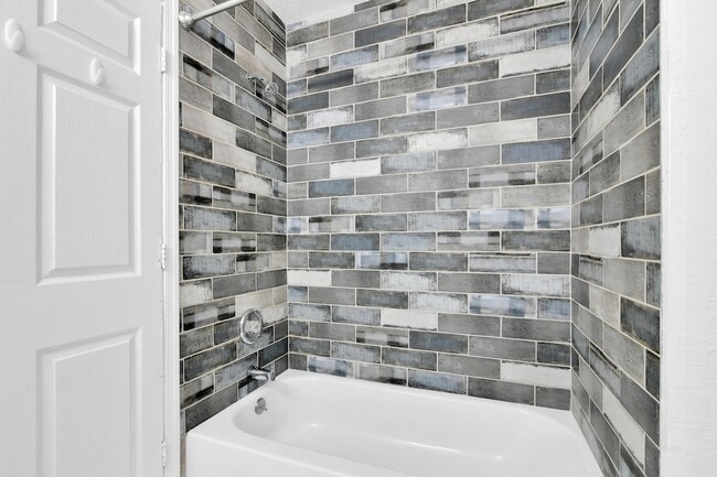 Building Photo - 13974 Folkestone Cir