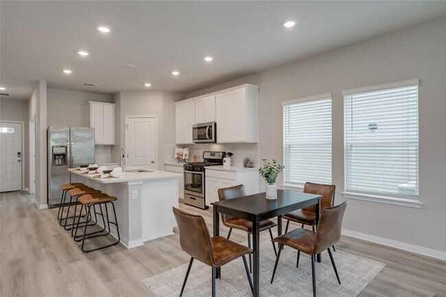 Building Photo - 909 Bright Gemstone Wy