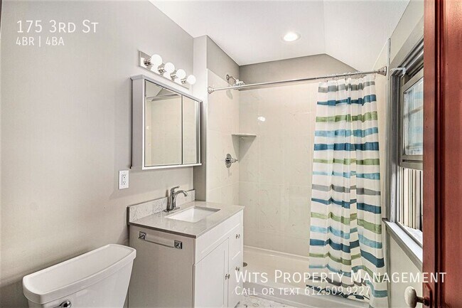 Building Photo - 175 3rd St