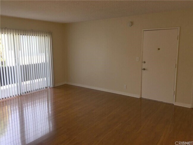 Building Photo - 612 Hayworth Ave
