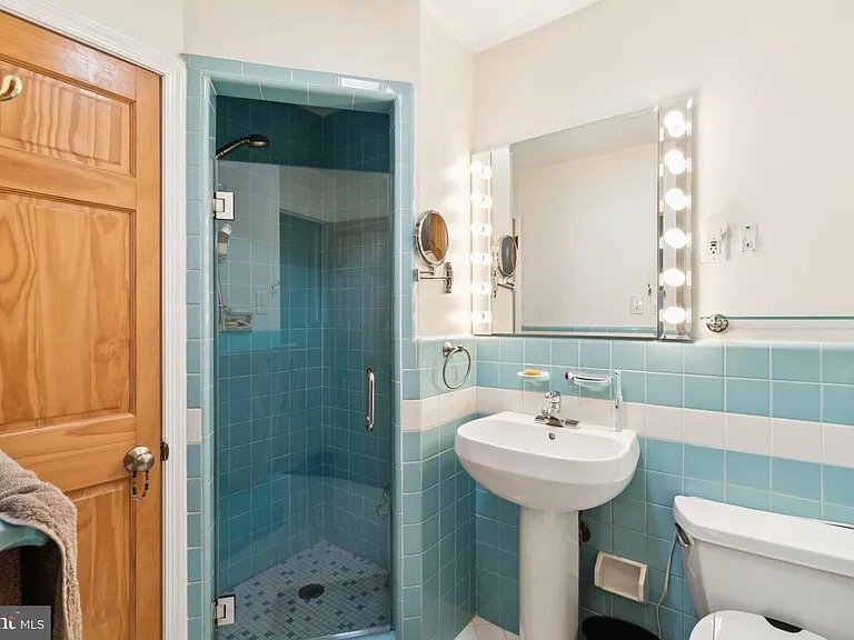 Building Photo - 7713 Cherokee St