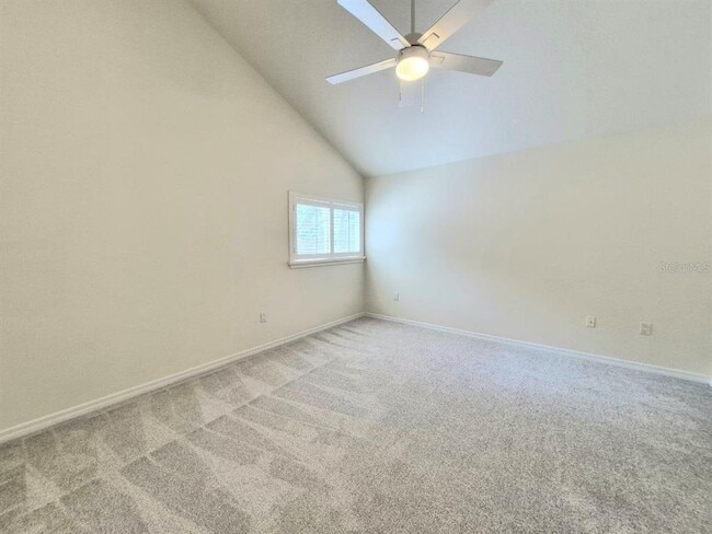 Building Photo - 2214 Green Oaks Ln