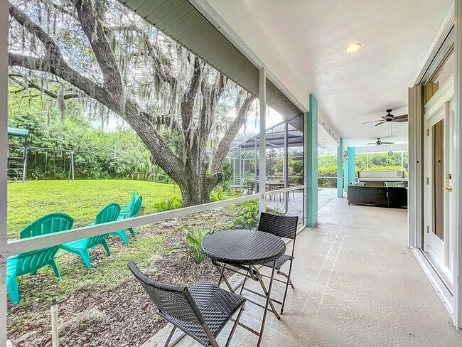 Building Photo - 4361 Davidia Dr