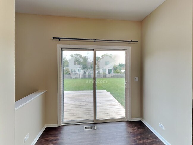 Building Photo - 2476 Deer Point Dr