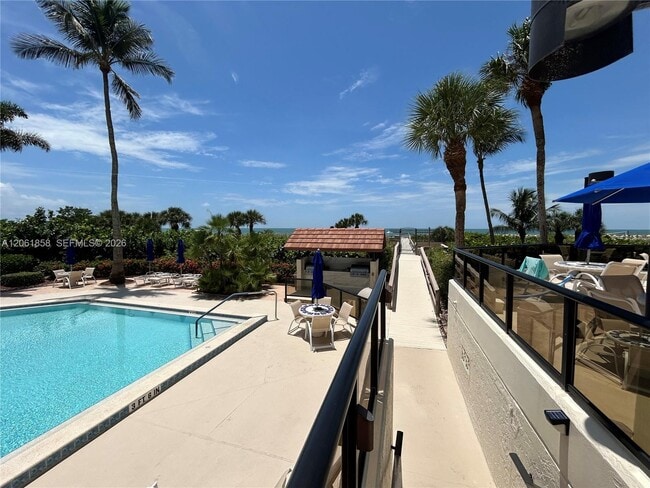 Building Photo - 720 S Collier Blvd