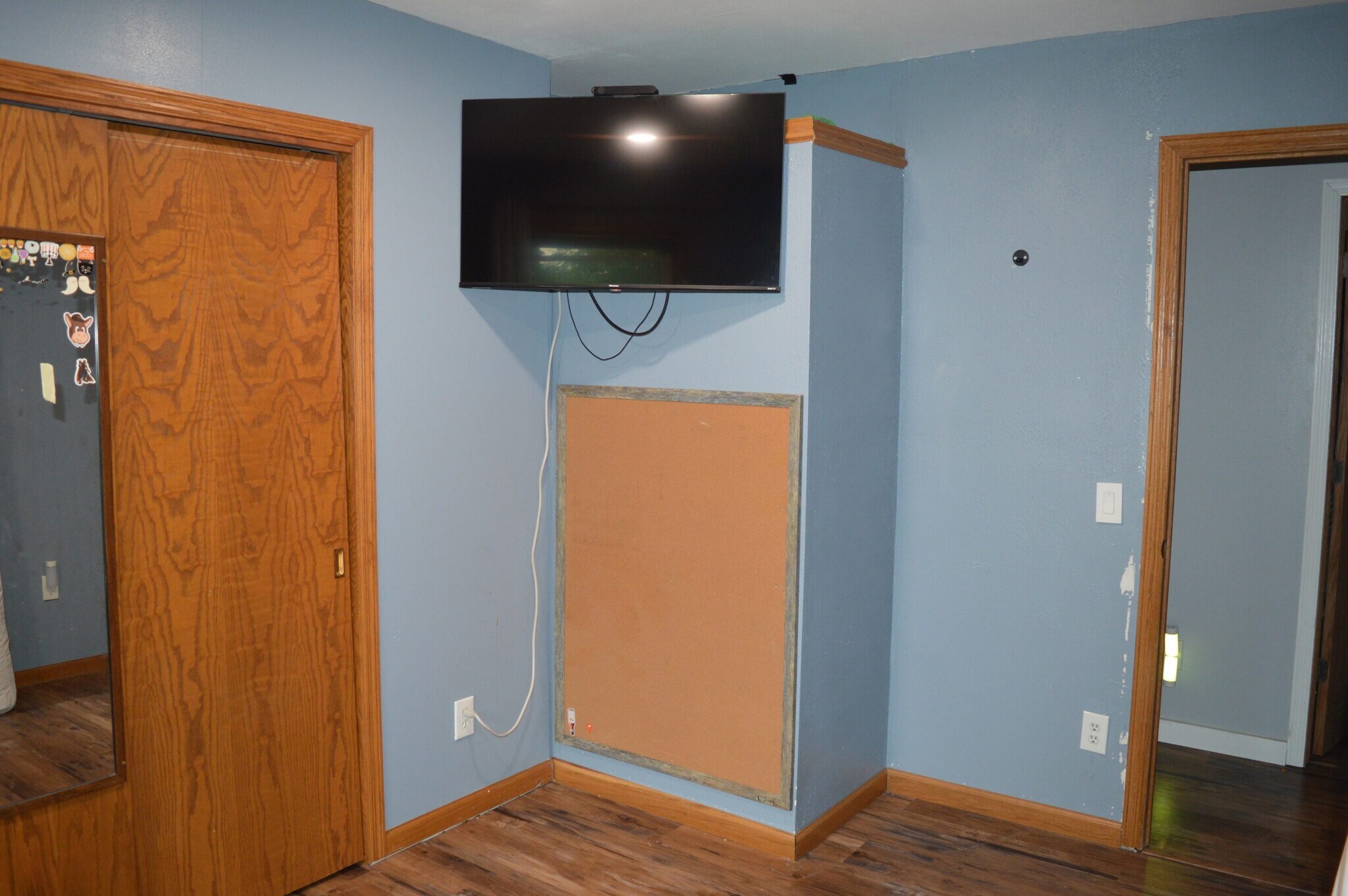 Building Photo - 1676 Silverado Dr