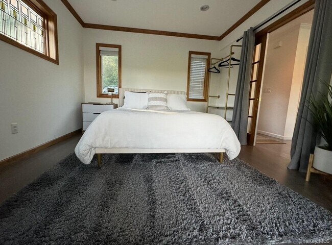 Building Photo - 1408 NY-292