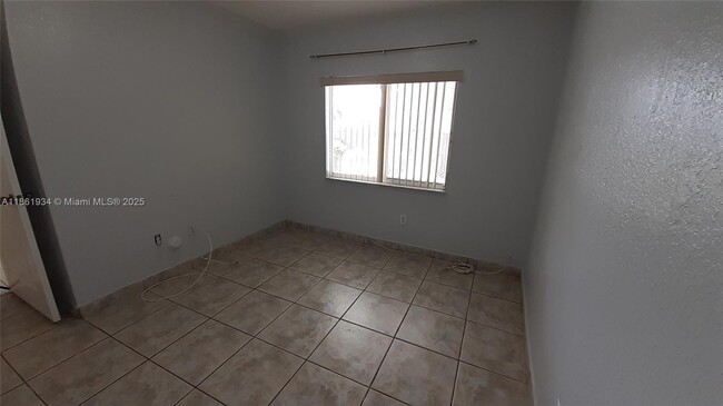 Building Photo - 7640 NW 182nd Terrace