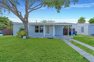 Building Photo - 5341 N Andrews Ave