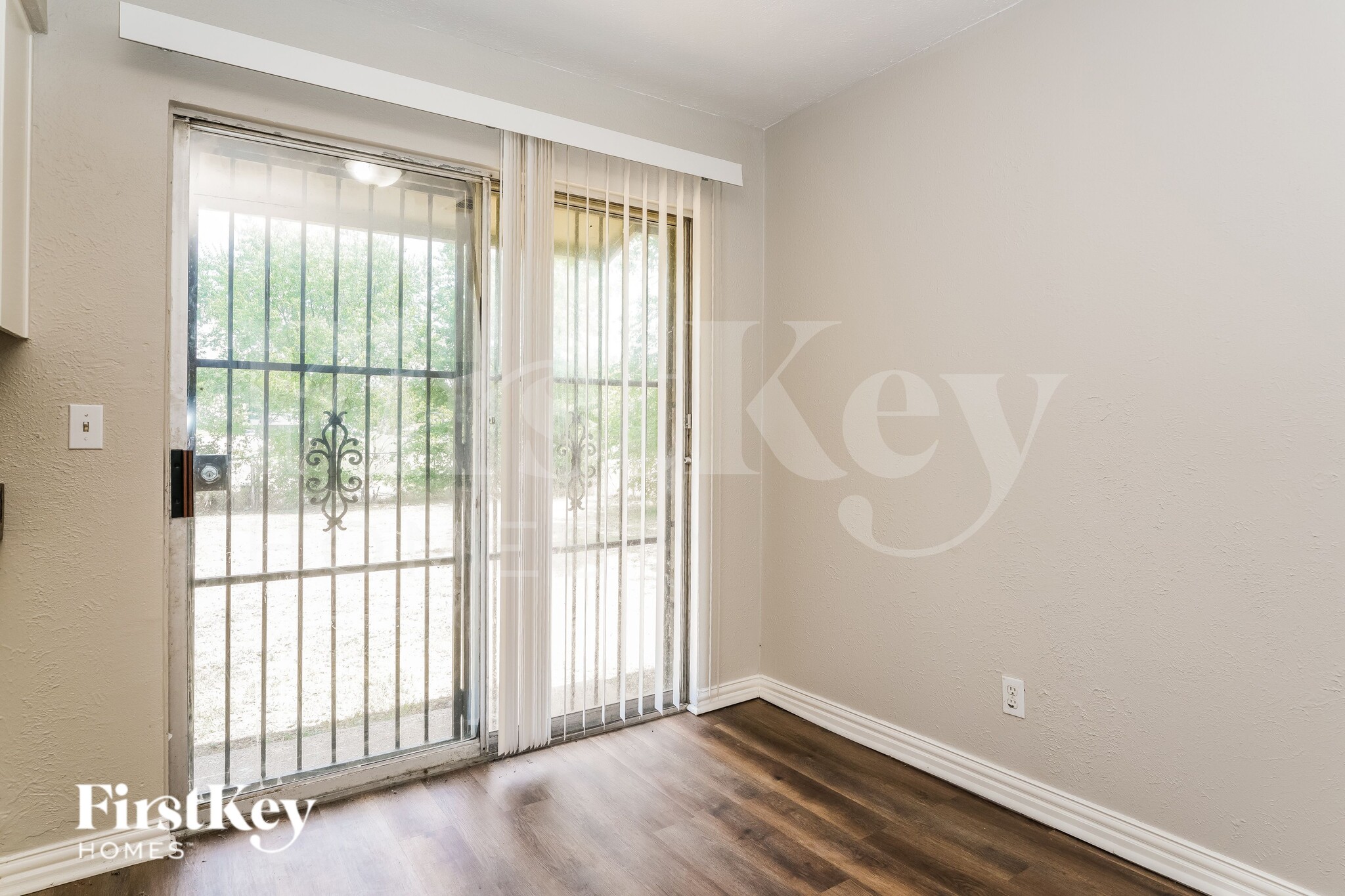 Building Photo - 6530 Gentle River Dr