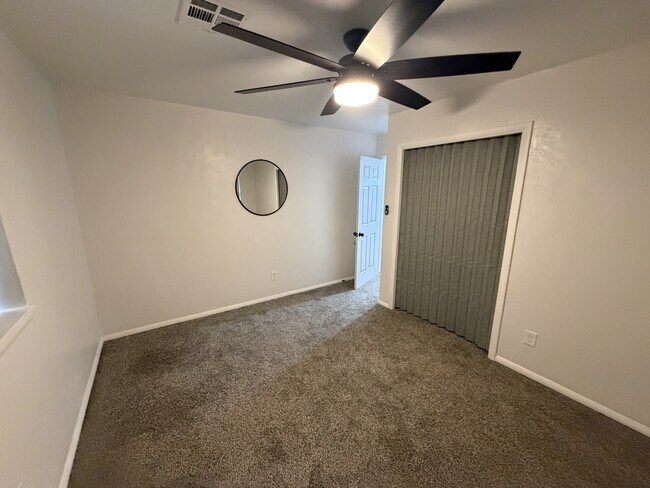 Building Photo - 4502 Jordan Ave