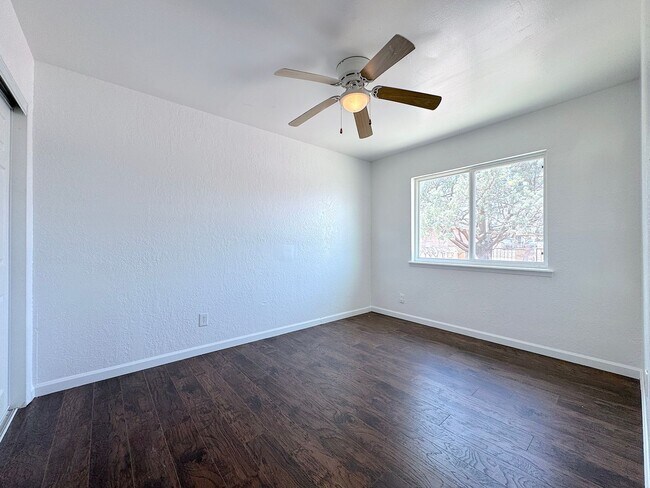 Building Photo - Northeast El Paso 4 Bed Refrig A/C