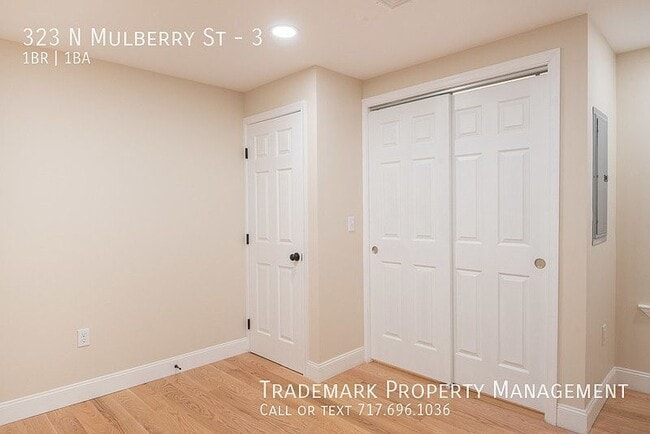 Building Photo - 323 N Mulberry St