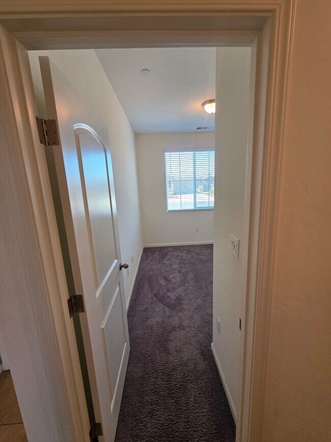Building Photo - 1774 Bolton Ave