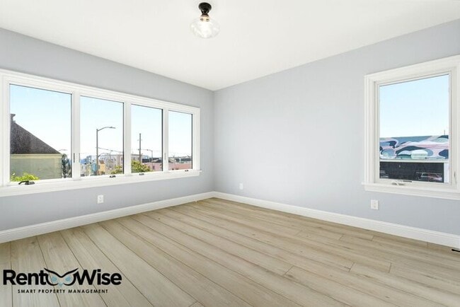 Building Photo - 1401 39th Ave