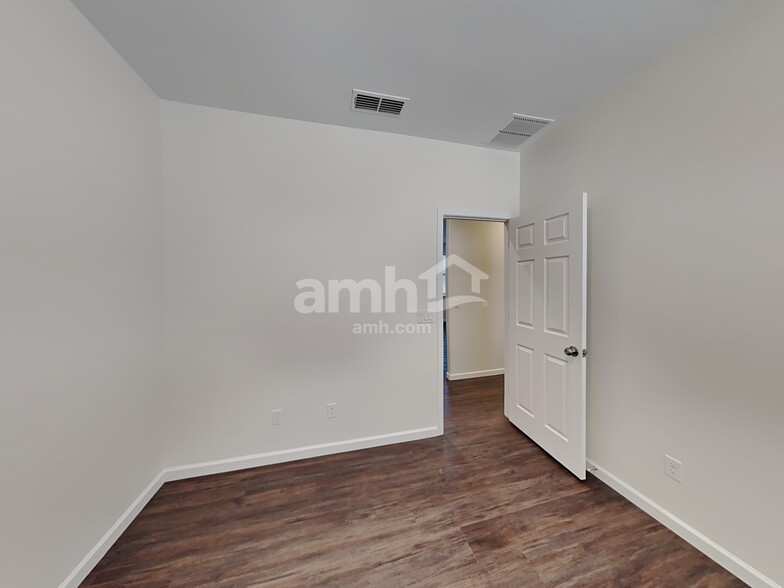 Building Photo - 20256 W Tonto St