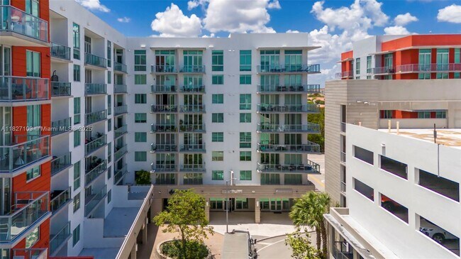 Building Photo - 7825 NW 107th Ave