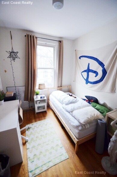 Building Photo - 32 Edgerly Rd